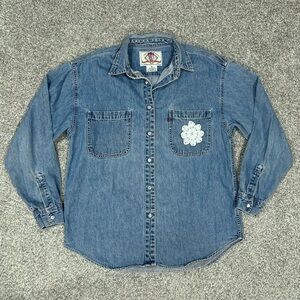 Vintage 80s Levi’s Rare Denim Button Up Shirt w Crochet Pocket & Pearl Snaps